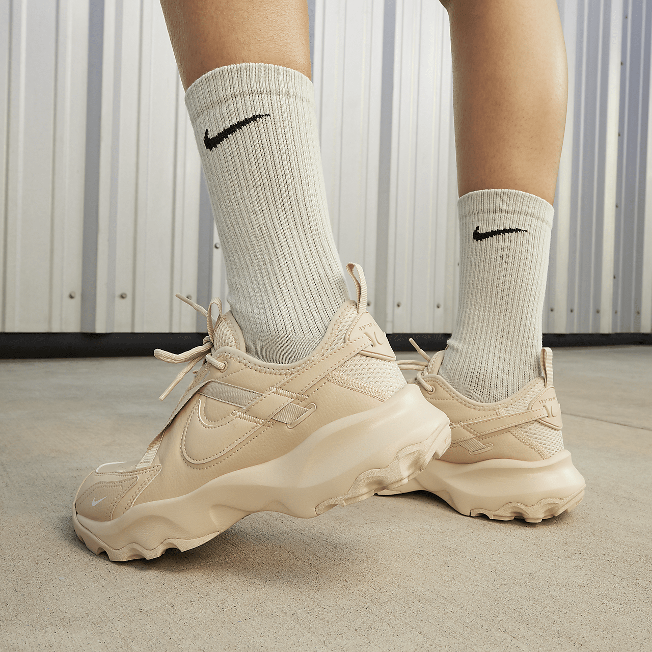 Nike  sneaker Sanddrift/Sail/Sanddrift