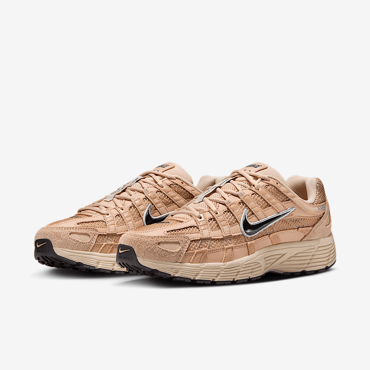 Nike P-6000 sneaker Hemp/Sanddrift/Metallic Silver/Zwart