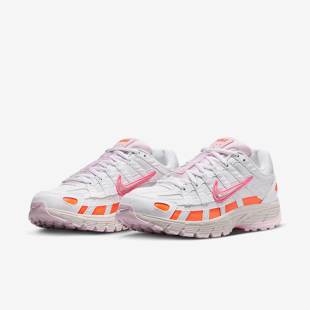 Nike P-6000 sneaker Wit/Hyper Crimson/Pink Foam/Digital Pink