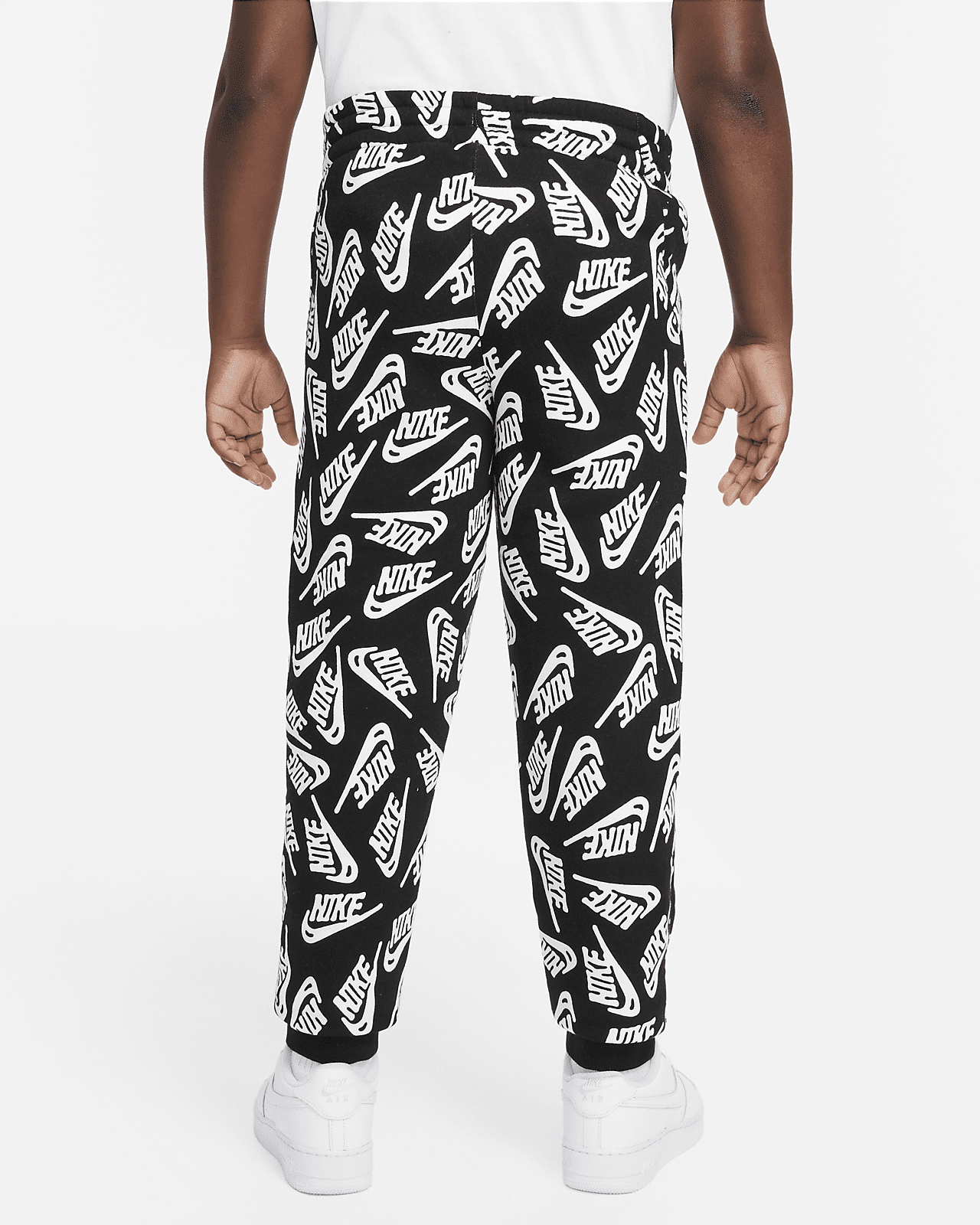 Подростковые спортивные штаны Nike Sportswear Club по цене 6430.0 ...