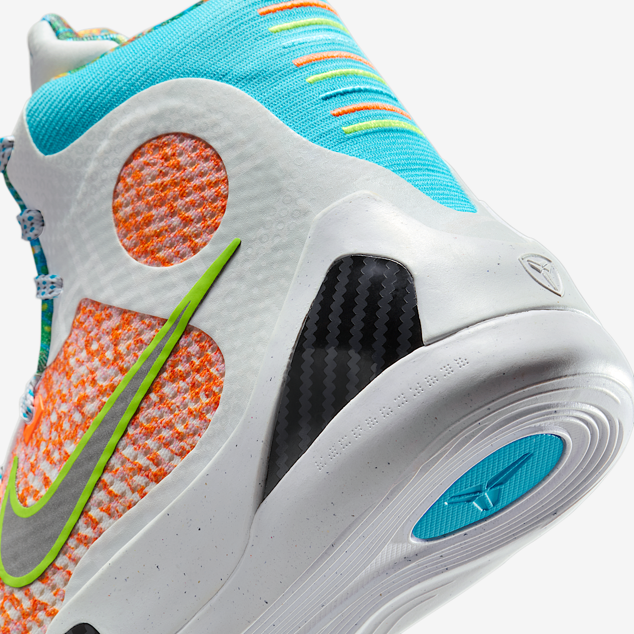 Nike Kobe sneaker Wit/Zwart/Chlorine Blue