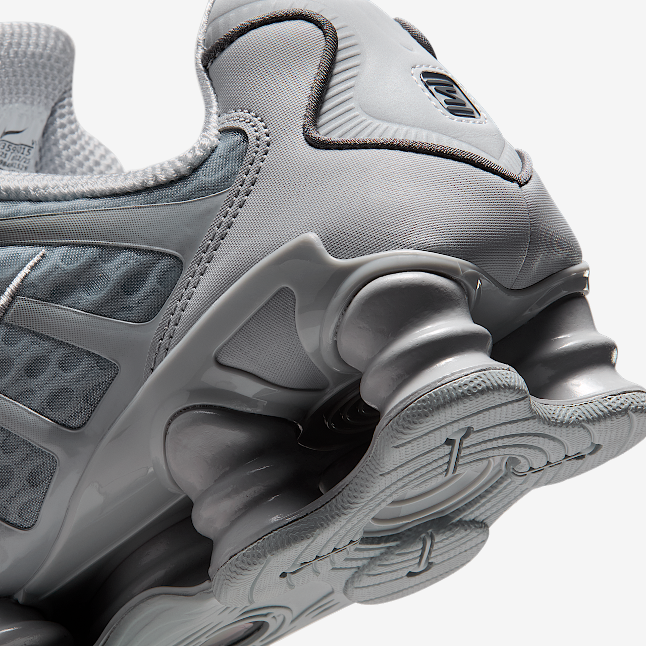 Nike Nike Shox sneaker Wolf Grey/Iron Grey