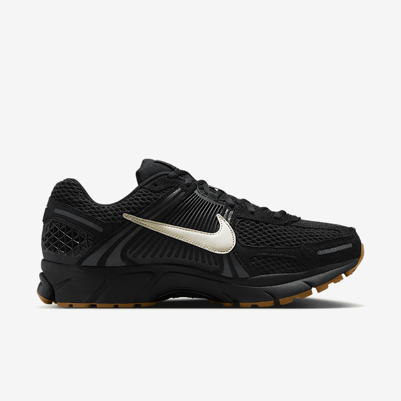 Nike Vomero sneaker Zwart/Off Noir/Flax/Coconut Milk