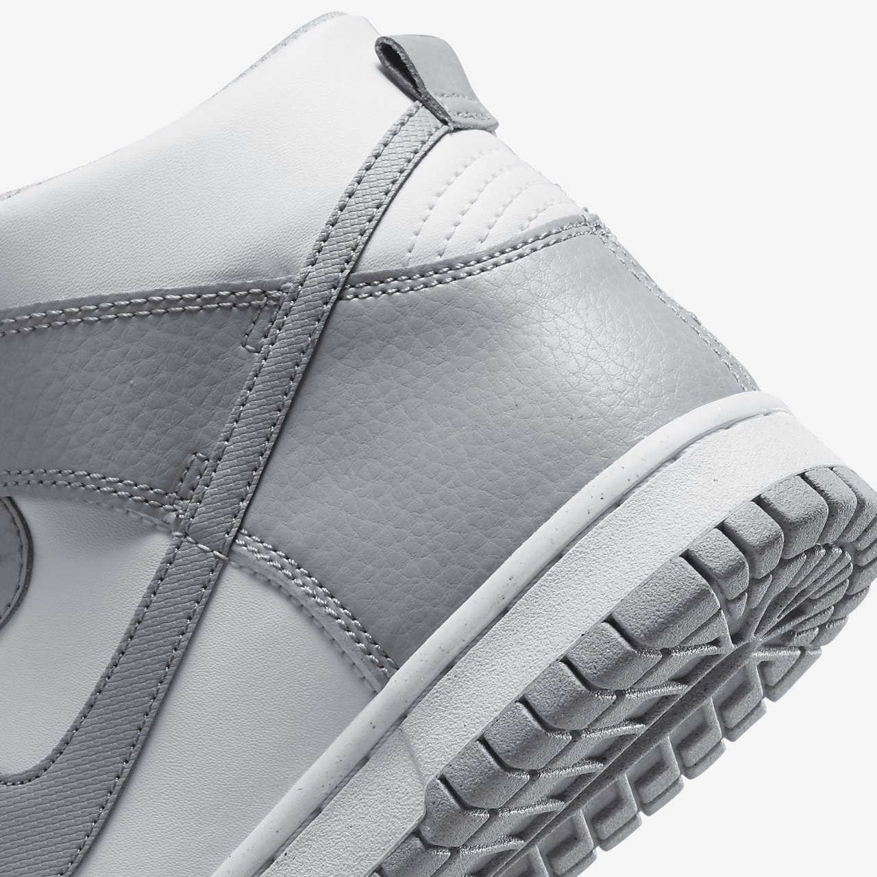 Nike Dunk High sneaker Wolf Grey/Wit/University Gold/Wolf Grey