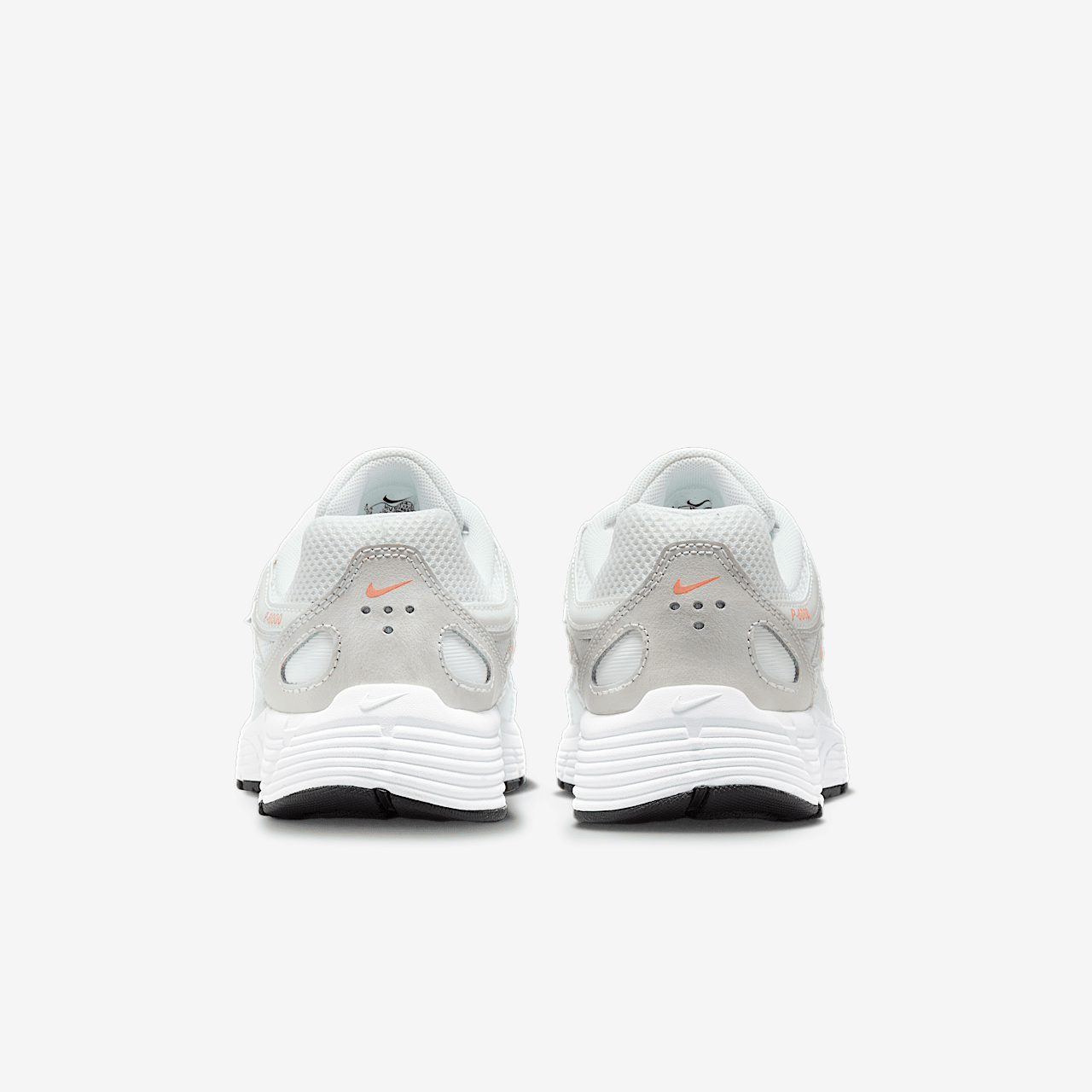Nike P-6000 sneaker Summit White/Metallic Summit White/Zwart/Apricot Agate