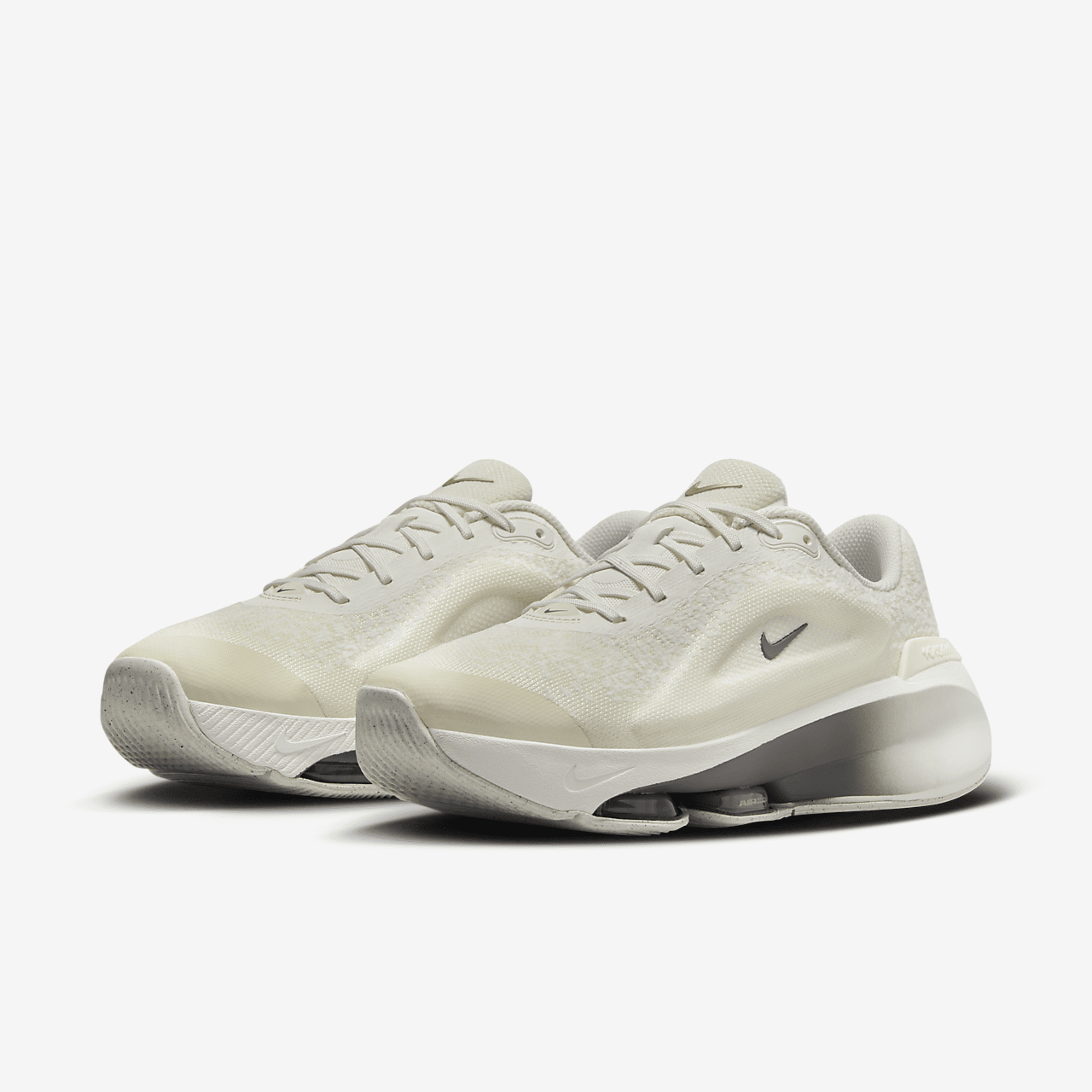 Nike  sneaker Coconut Milk/Sail/Gum Light Brown/Iron Grey