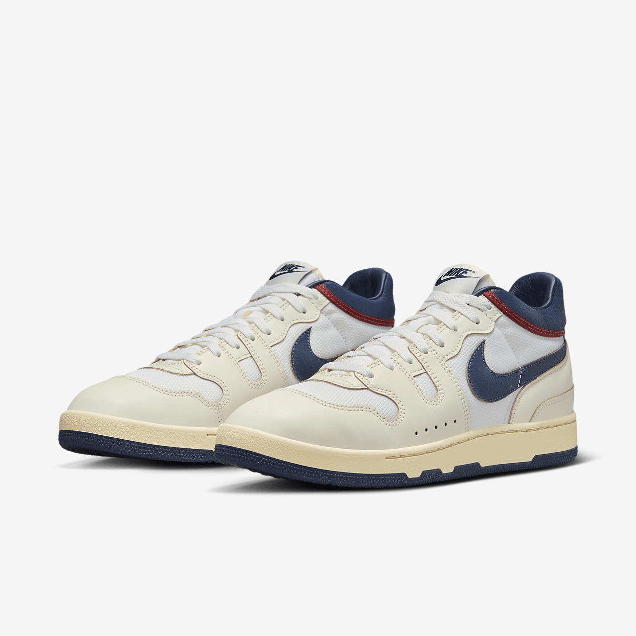 Nike  sneaker Sail/Coconut Milk/Pale Vanilla/Midnight Navy