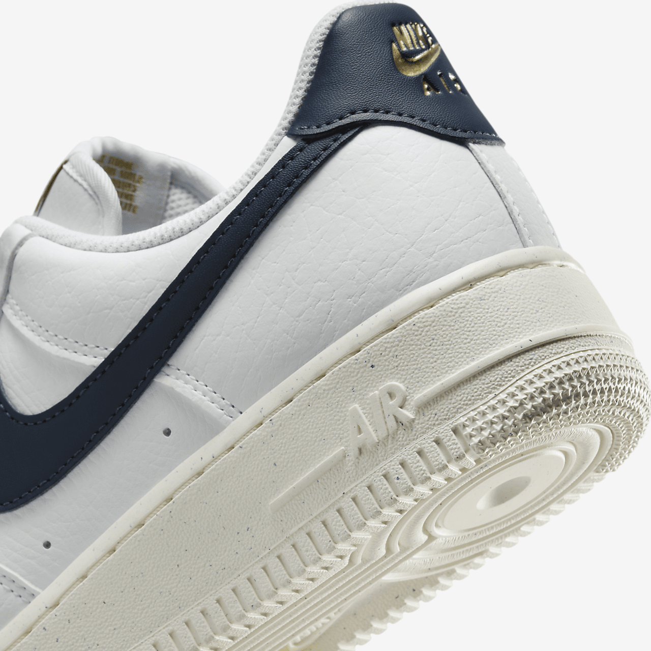 Nike Air Force 1 sneaker Wit/Pale Ivory/Metallic Gold/Obsidian