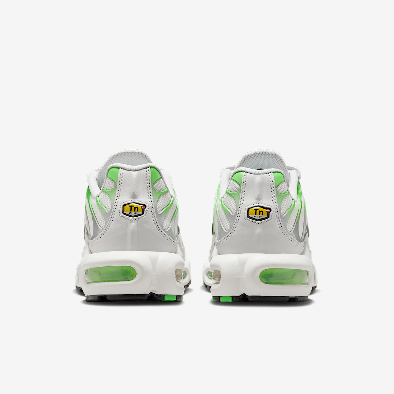 Nike Air Max Plus sneaker Photon Dust/Summit White/Green Strike/Zwart