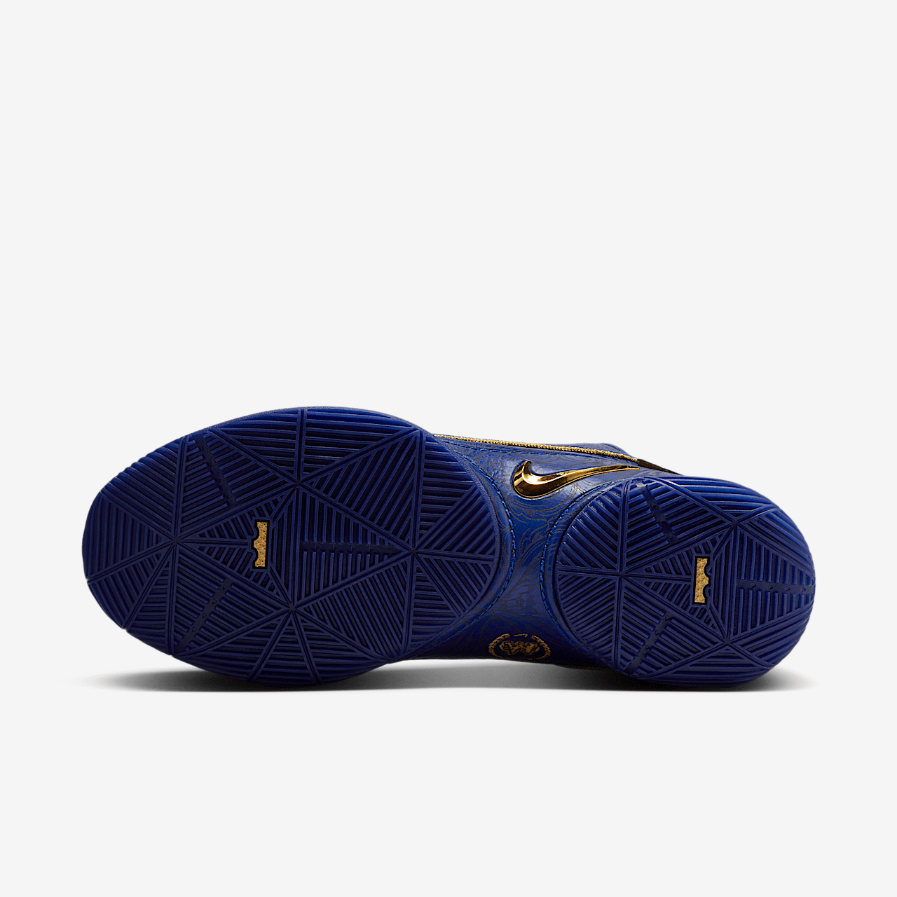 Nike LeBron sneaker Deep Royal Blue/Midnight Navy/Metallic Gold