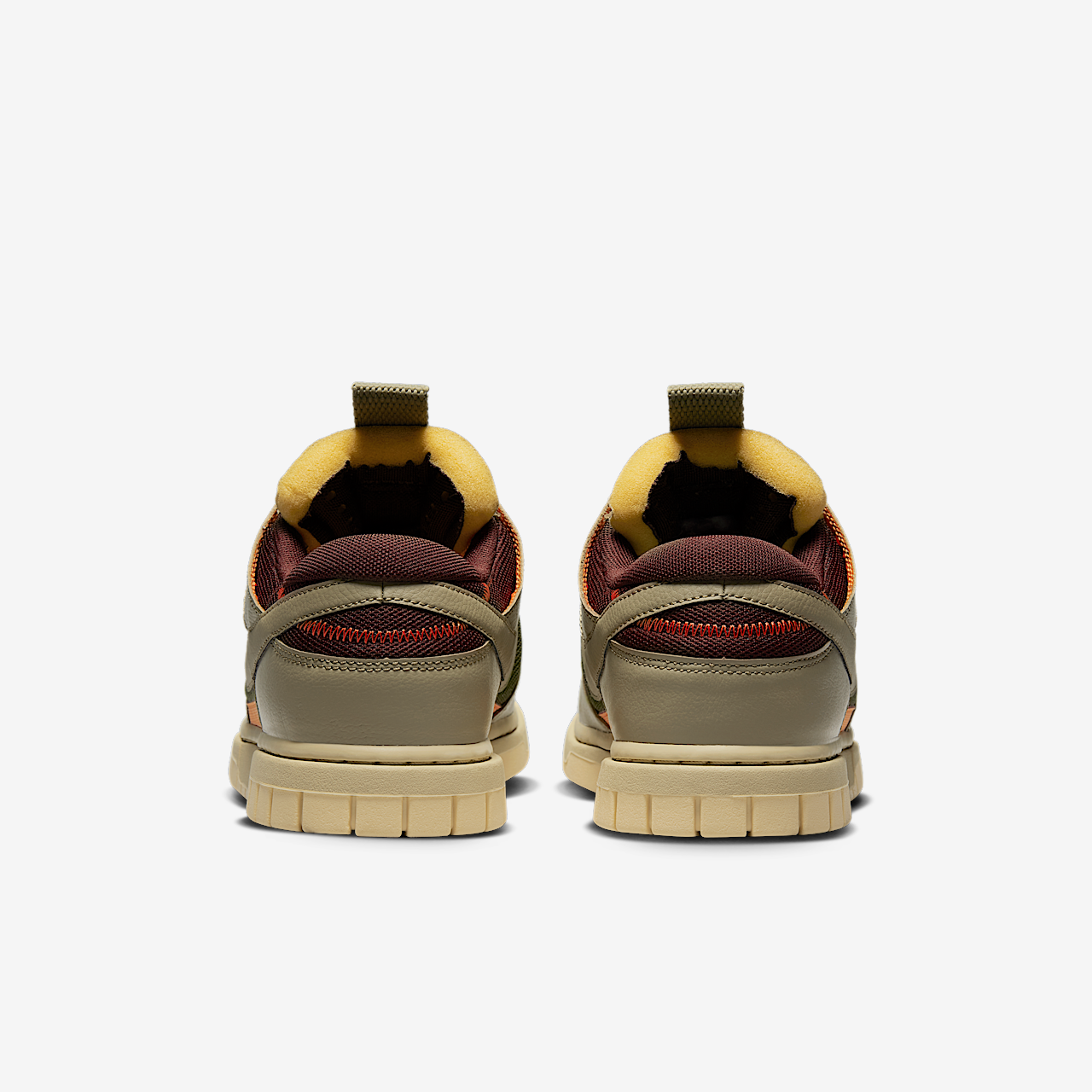 Nike Dunk sneaker Medium Olive/Earth/Safety Orange/Neutral Olive