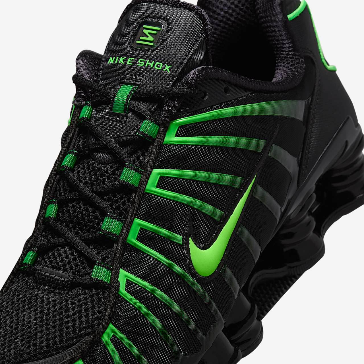 Nike Nike Shox sneaker Zwart/Zwart/Green Strike