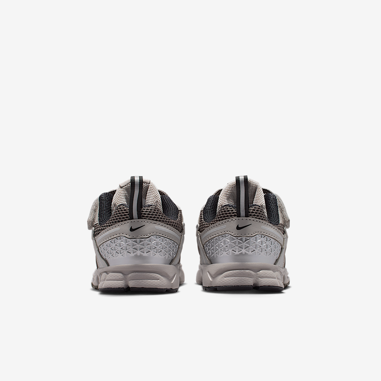 Nike Vomero sneaker College Grey/Cave Stone/Metallic Silver/Zwart