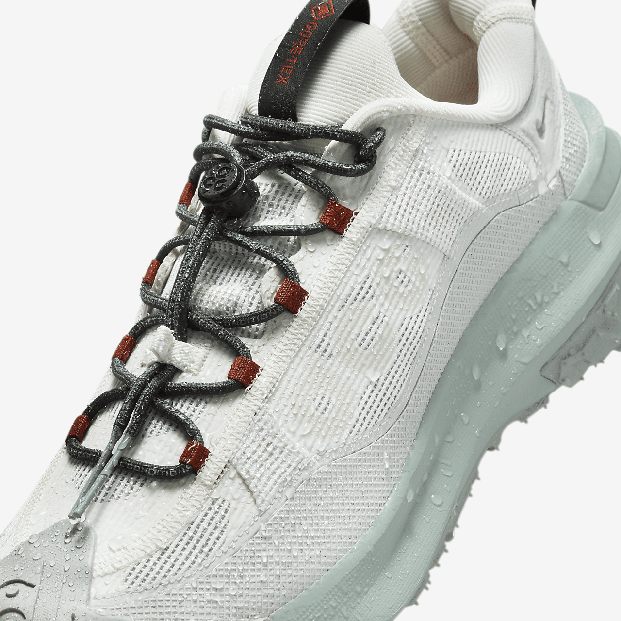 Nike ACG sneaker Phantom/Light Silver/Mica Green/Dark Smoke Grey