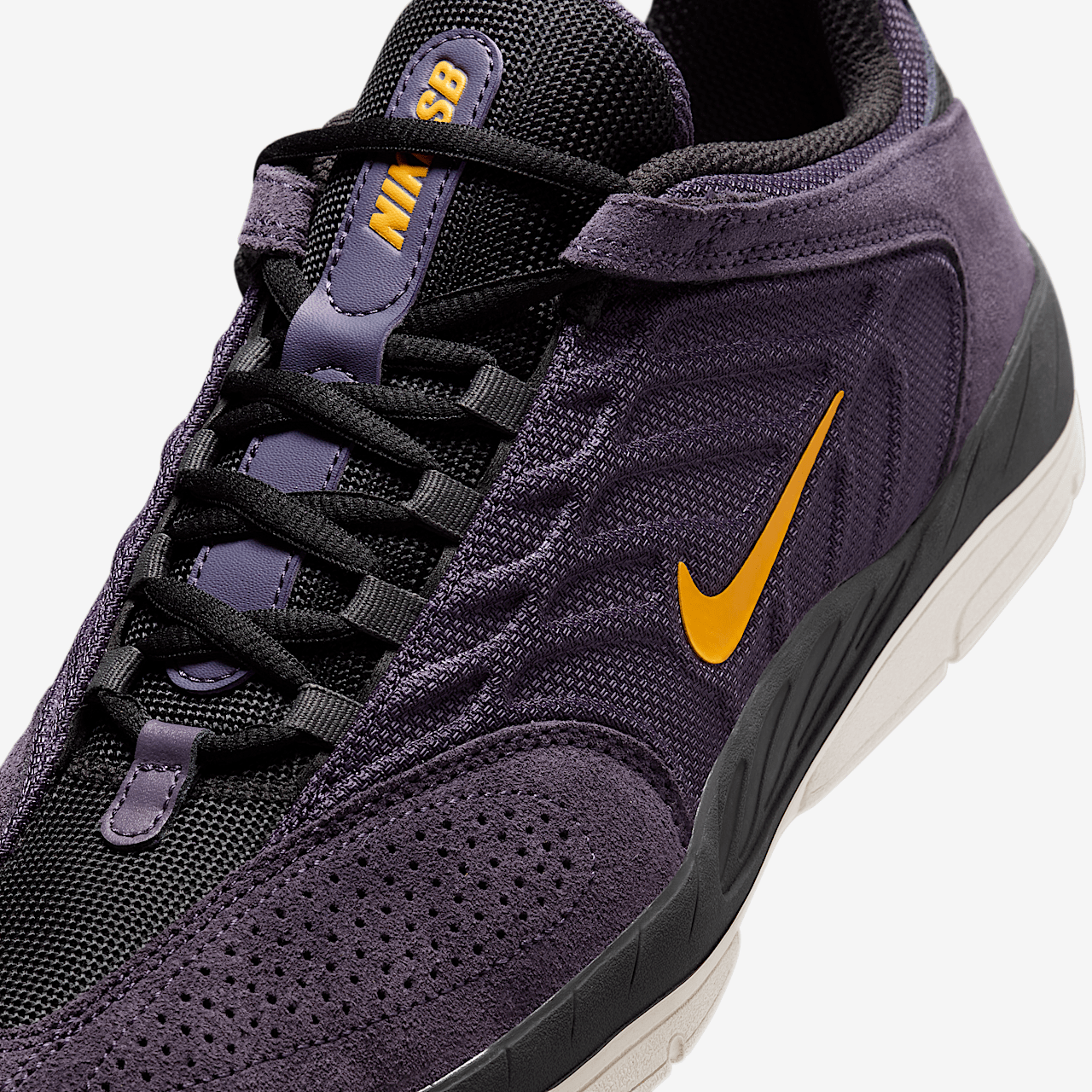 Nike  sneaker Dark Raisin/Zwart/Concord/University Gold