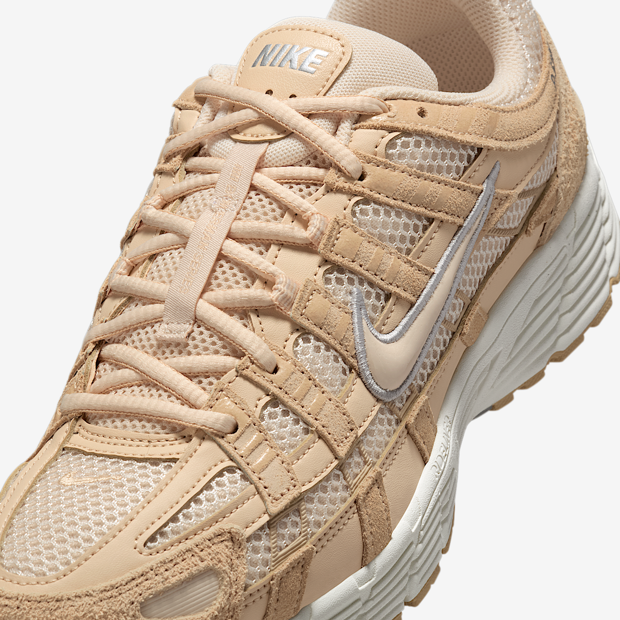 Nike P-6000 sneaker White Onyx/Sail/Metallic Silver/Pearl White