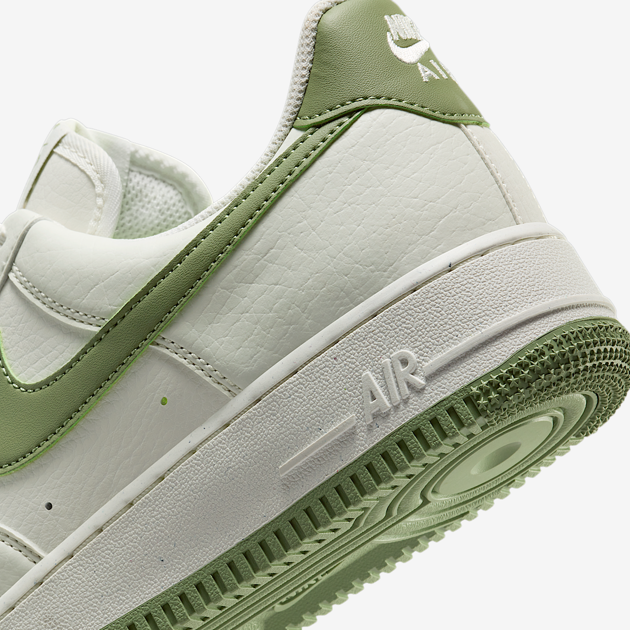 Nike Air Force 1 sneaker Sail/Sail/Volt/Oil Green