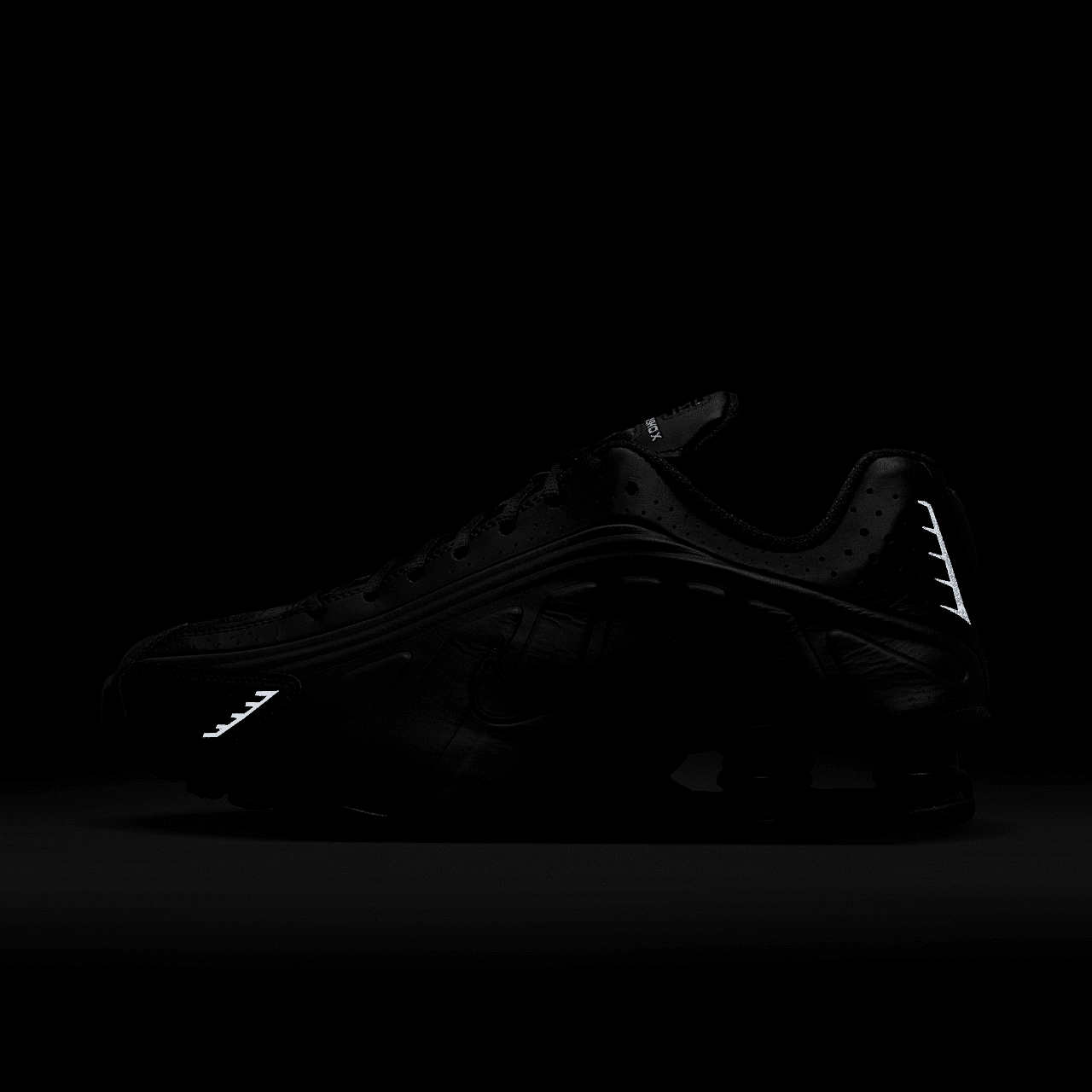 Nike Nike Shox sneaker Zwart/Zwart/Bright Crimson/Zwart