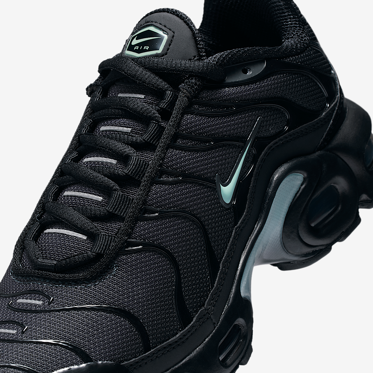Nike Air Max Plus sneaker Zwart/Dark Smoke Grey/Mint Foam