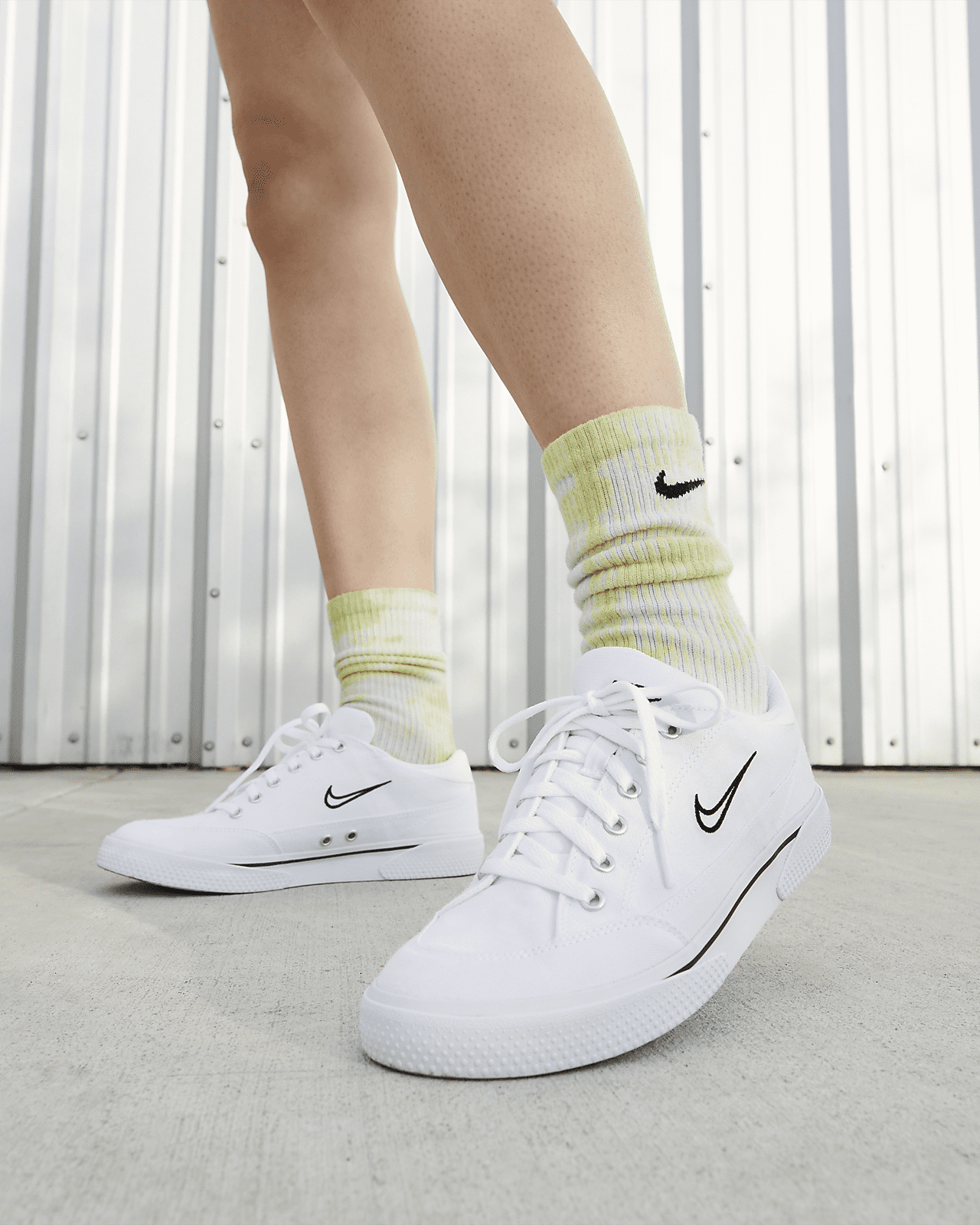 Nike wmns gts on sale