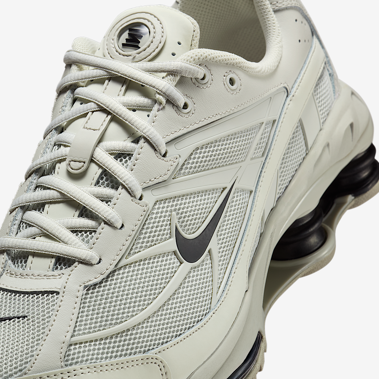 Nike Nike Shox sneaker Light Bone/Zwart/Metallic Black