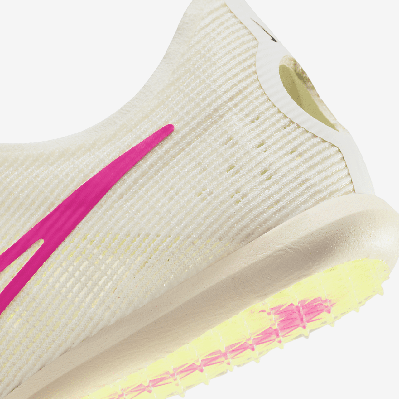 Nike  sneaker Sail/Light Lemon Twist/Guava Ice/Fierce Pink