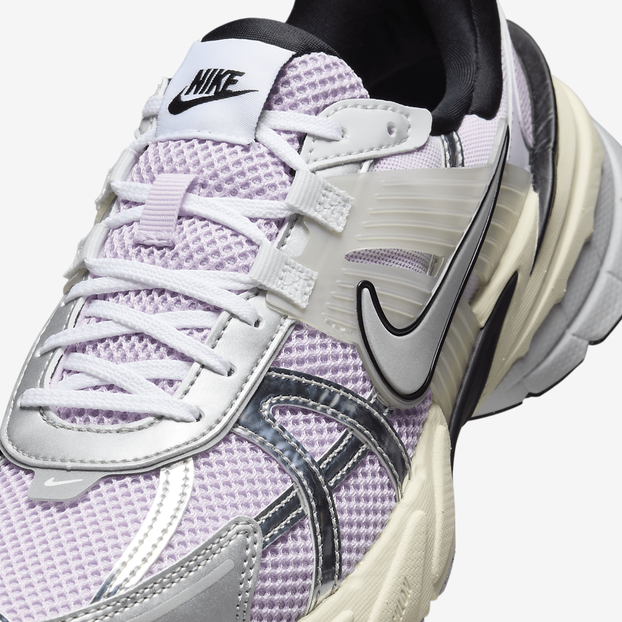 Nike  sneaker Doll/Zwart/Barely Grape/Metallic Silver