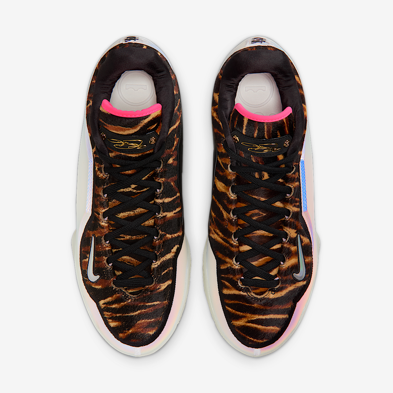 Nike LeBron sneaker Wit/Zwart/Hyper Pink/Meerkleurig