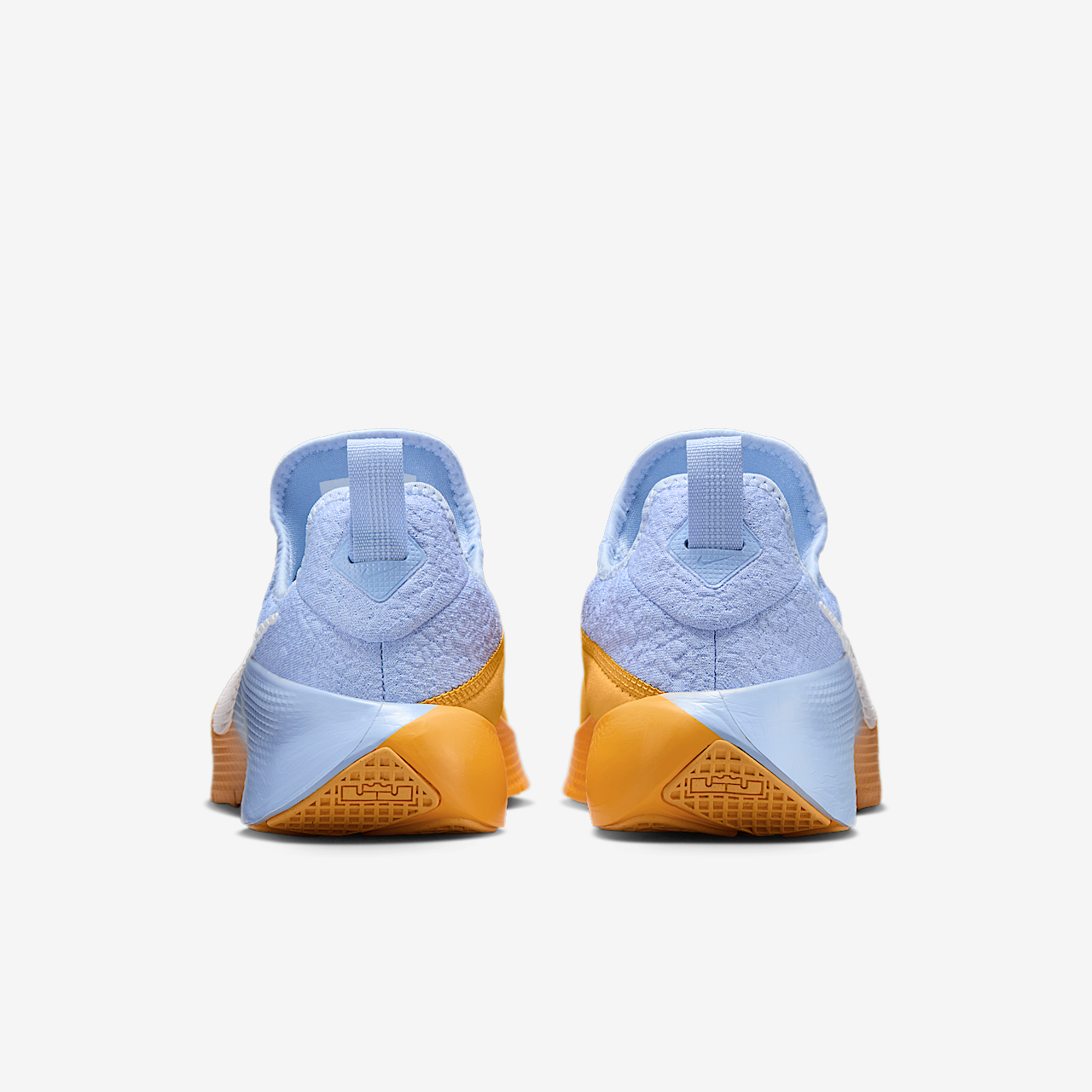 Nike LeBron sneaker Aluminum/University Gold/Wit