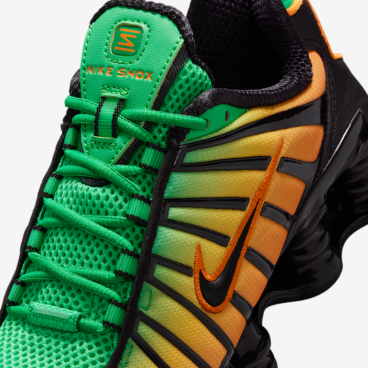 Nike Nike Shox sneaker Green Shock/Bright Ceramic/Zwart/Zwart