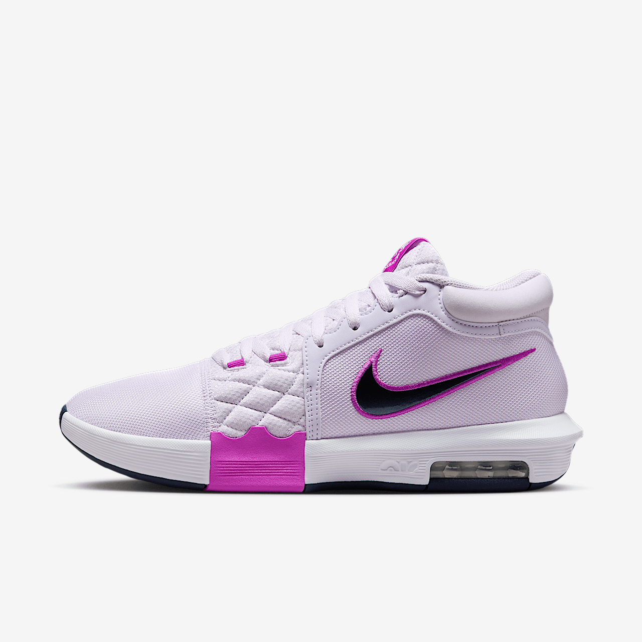 Nike LeBron sneaker Barely Grape/Hyper Violet/Light Bone/Obsidian