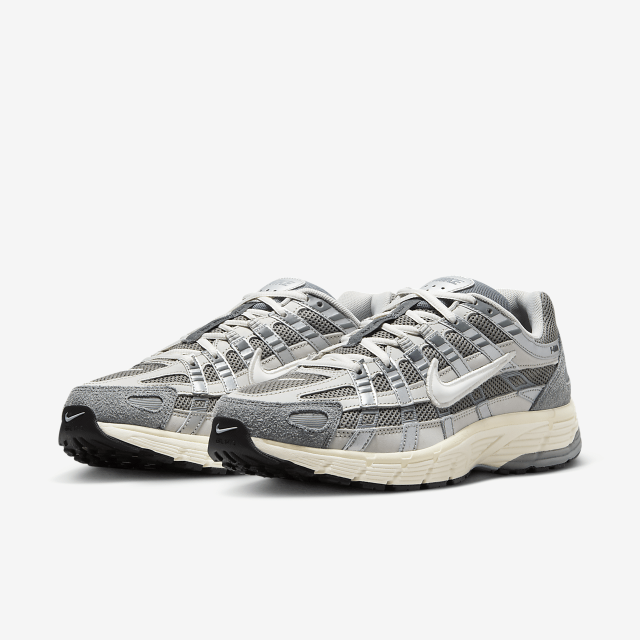 Nike P-6000 sneaker Flat Pewter/Light Iron Ore/Metallic Silver/Wit