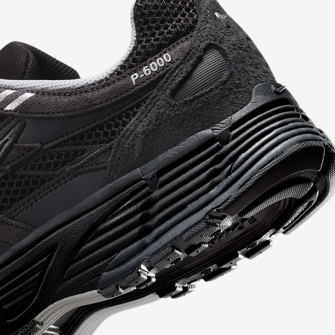 Nike P-6000 sneaker Anthracite/Chrome/Metallic Silver/Zwart