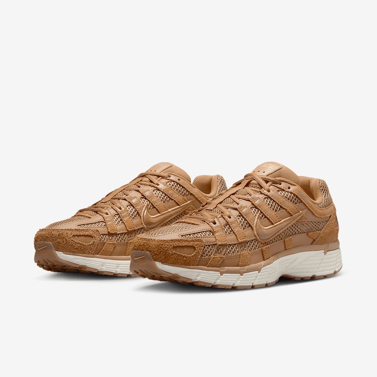 Nike P-6000 sneaker Flax/Metallic Gold/Sail/Flax