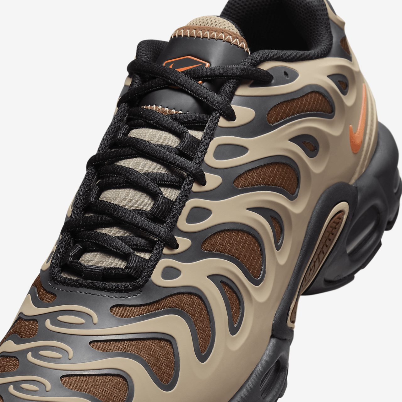 Nike Air Max Plus Drift sneaker Khaki/Dark Smoke Grey/Sanddrift/Hyper Crimson