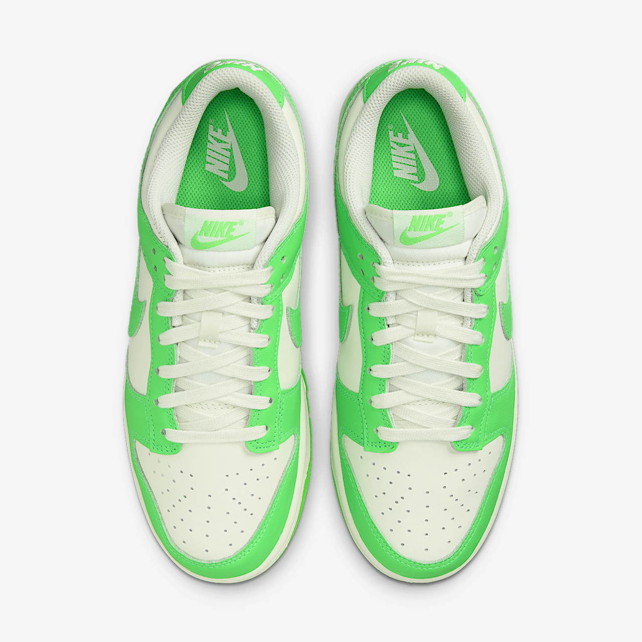 Nike Dunk Low sneaker Sail/Green Strike