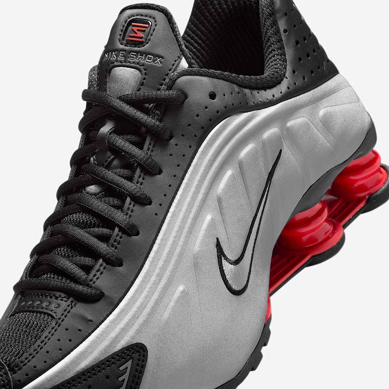 Nike Nike Shox sneaker Zwart/Light Crimson/Metallic Silver