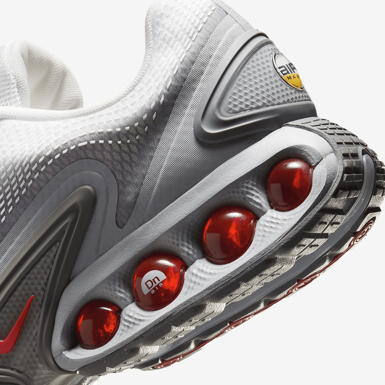 Nike Air Max DN sneaker Light Smoke Grey/Wit/Smoke Grey/University Red