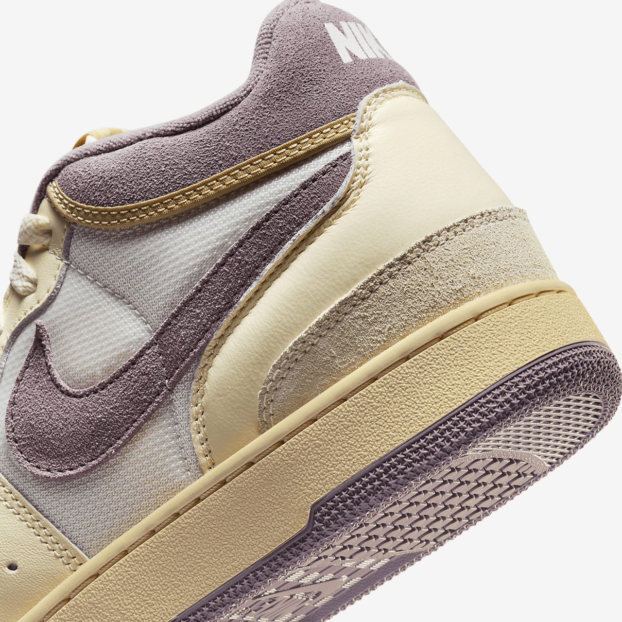 Nike  sneaker Sail/Coconut Milk/Pale Vanilla/Taupe Grey