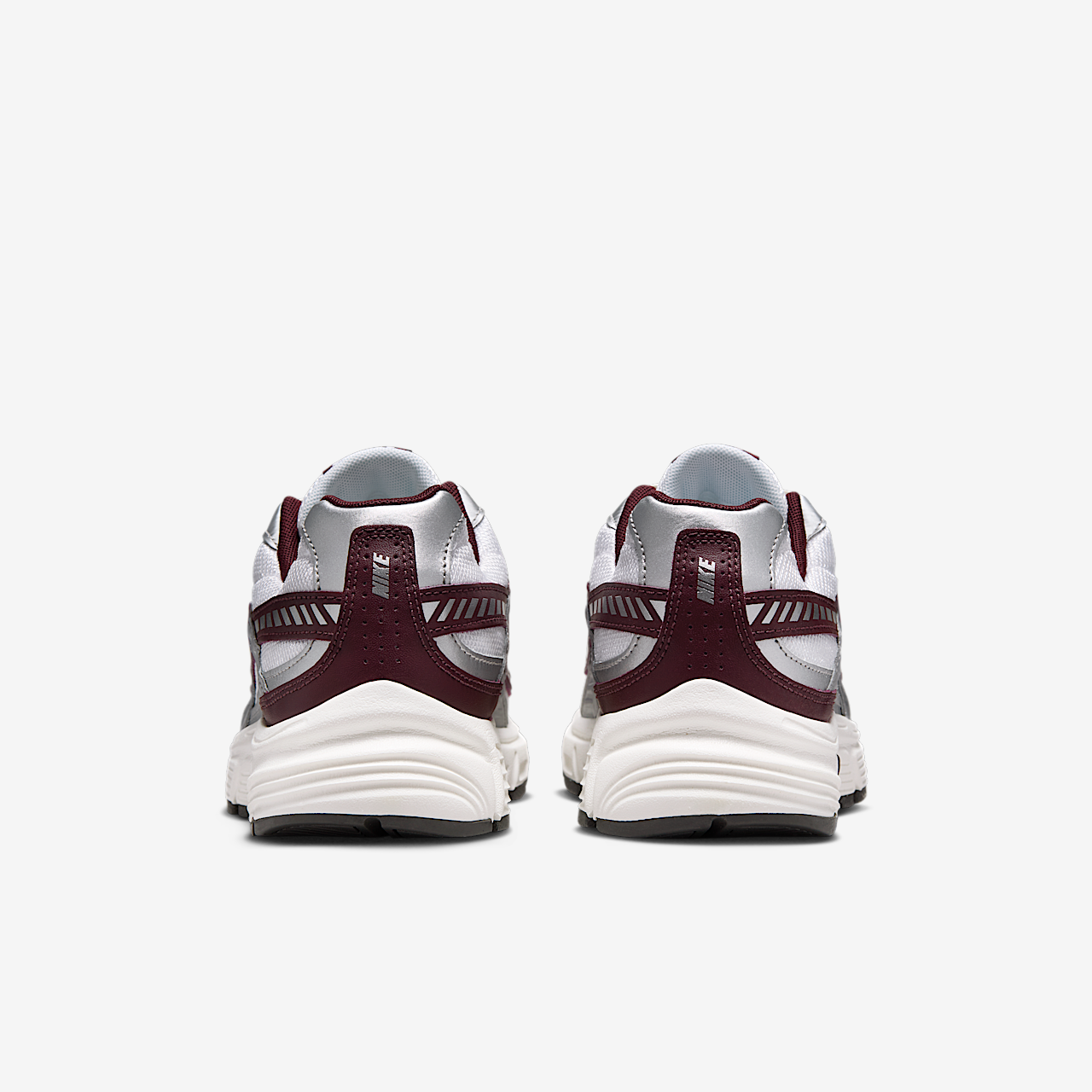 Nike Nike Initiator sneaker Wit/Sail/Burgundy Crush/Sail