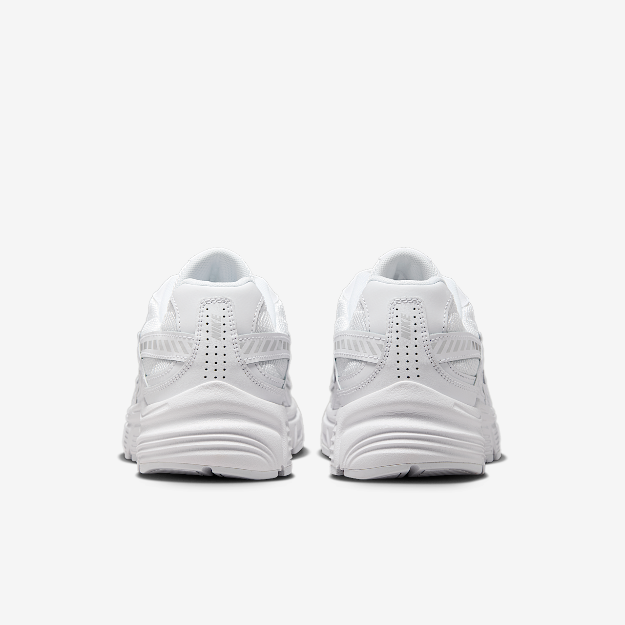 Nike Nike Initiator sneaker Wit/Photon Dust/Metallic Silver