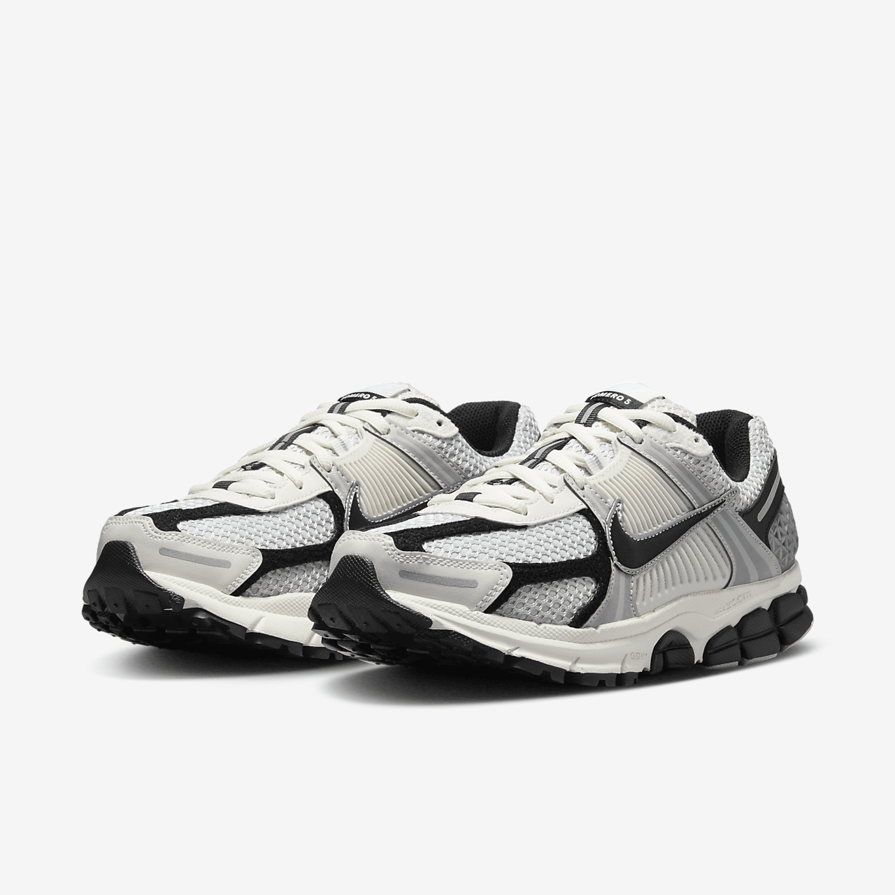 Nike Vomero sneaker Photon Dust/Phantom/Metallic Silver/Zwart