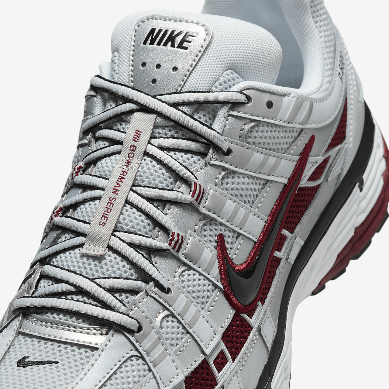 Nike P-6000 sneaker Pure Platinum/Metallic Platinum/Wit/Dark Team Red