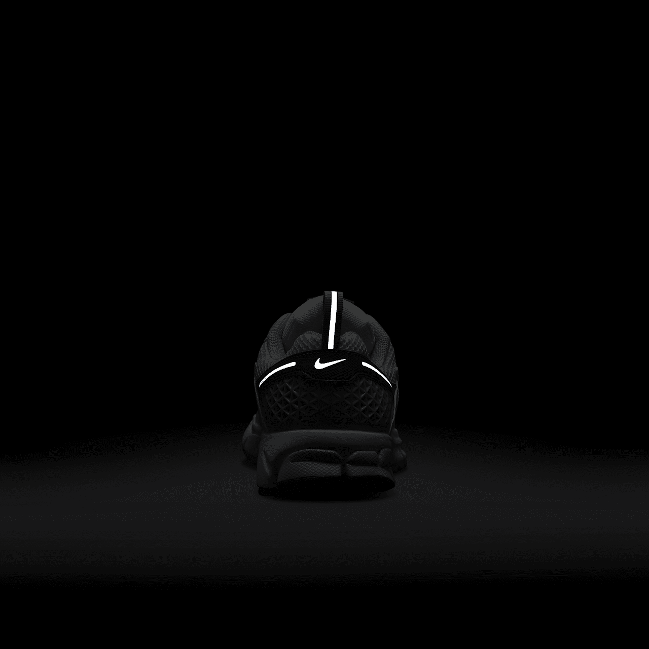 Nike Vomero sneaker Pure Platinum/Summit White/Dark Grey/Metallic Silver
