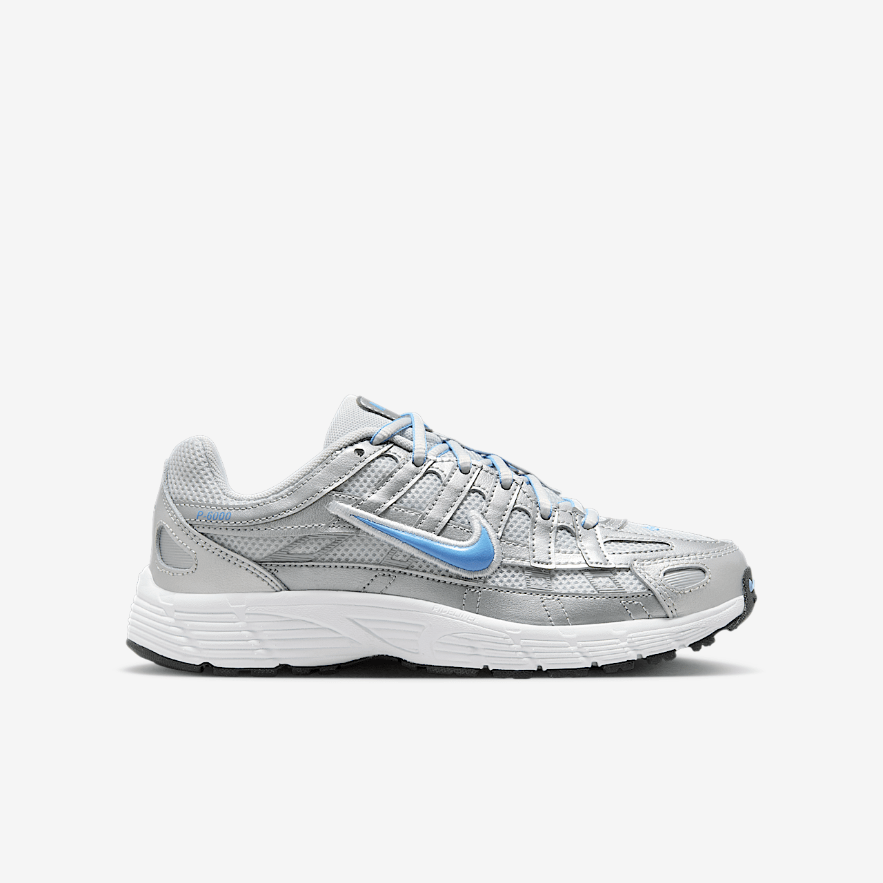 Nike P-6000 sneaker Metallic Platinum/Pure Platinum/Metallic Silver/University Blue