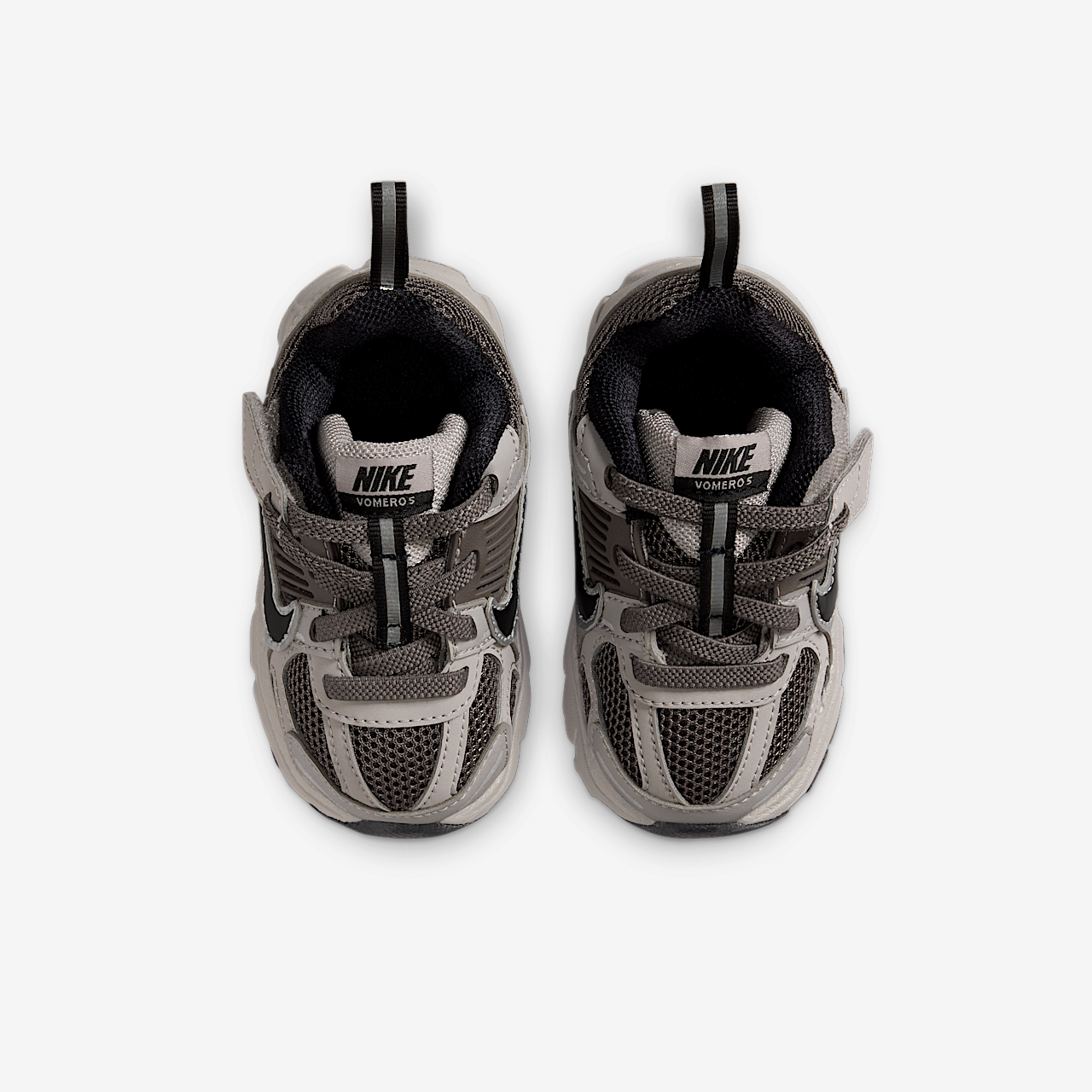 Nike Vomero sneaker College Grey/Cave Stone/Metallic Silver/Zwart