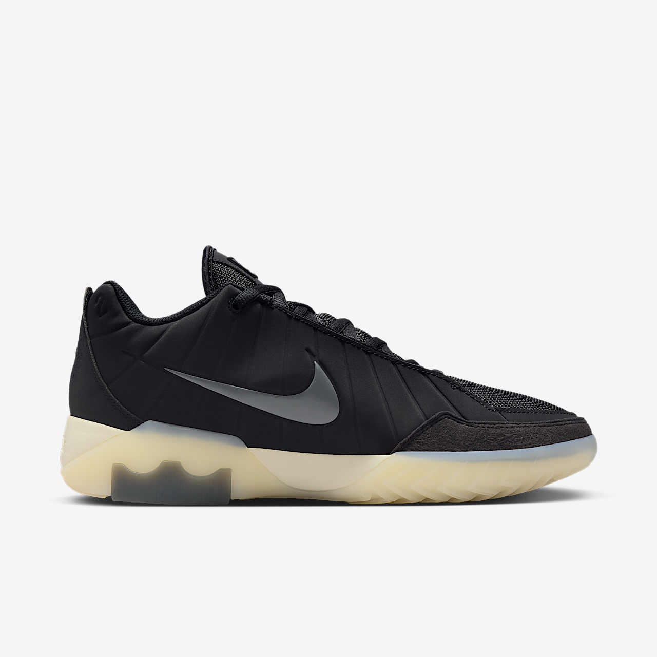 Nike LeBron sneaker Zwart/Coconut Milk/Iron Grey