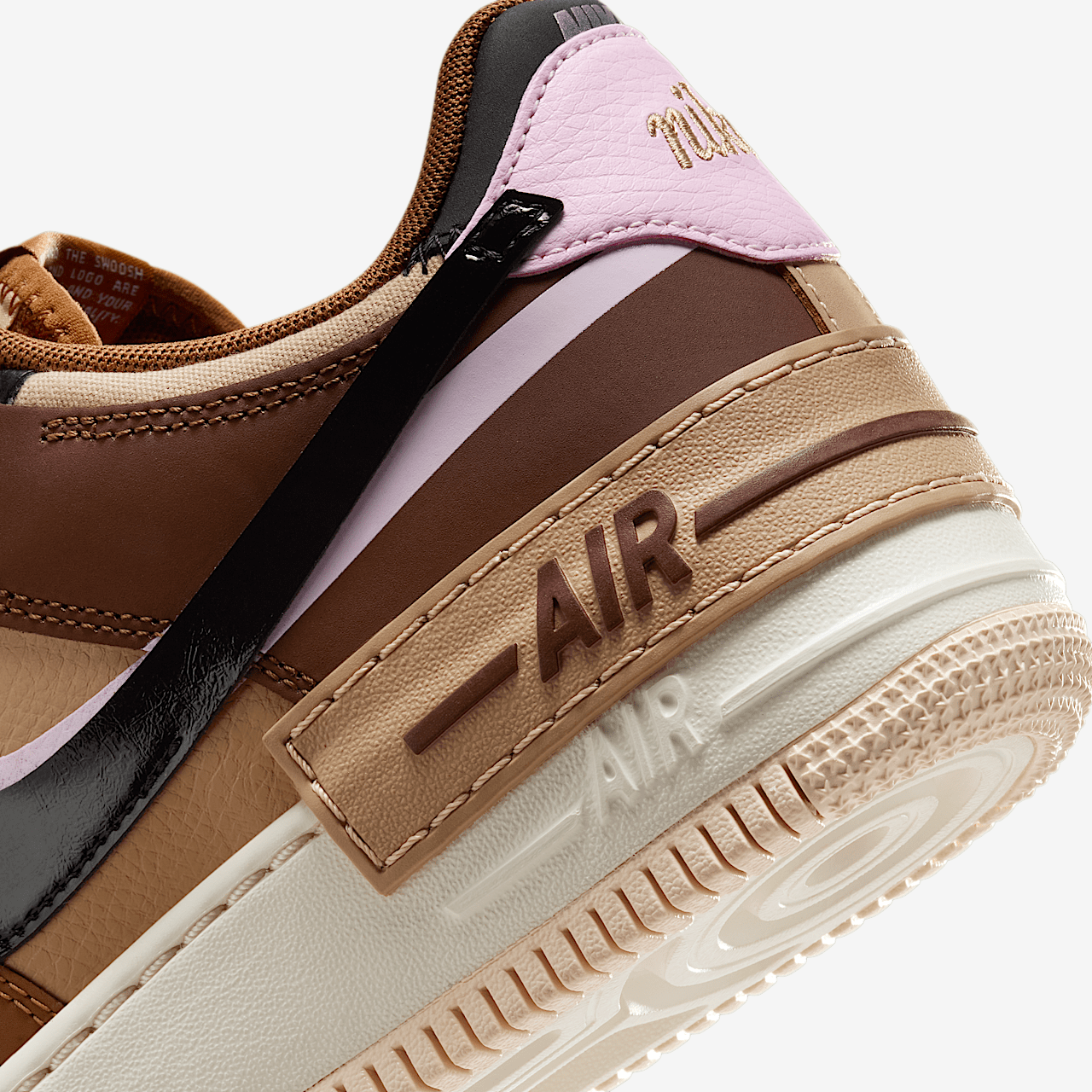 Nike Air Force 1 sneaker Light British Tan/Pink Foam/Hemp/Zwart