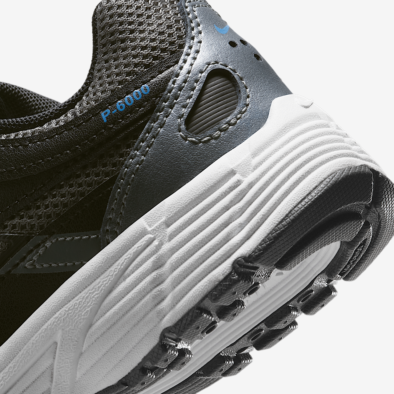 Nike P-6000 sneaker Smoke Grey/Zwart/Platinum Tint/Dutch Blue