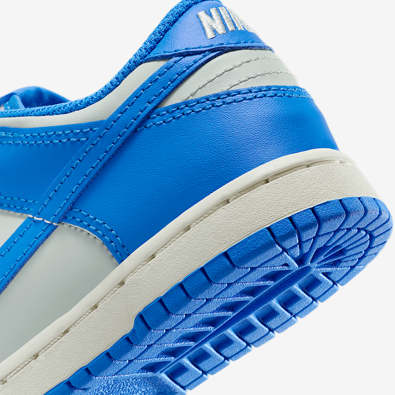 Nike Dunk Low sneaker Light Silver/Sail/Light Photo Blue